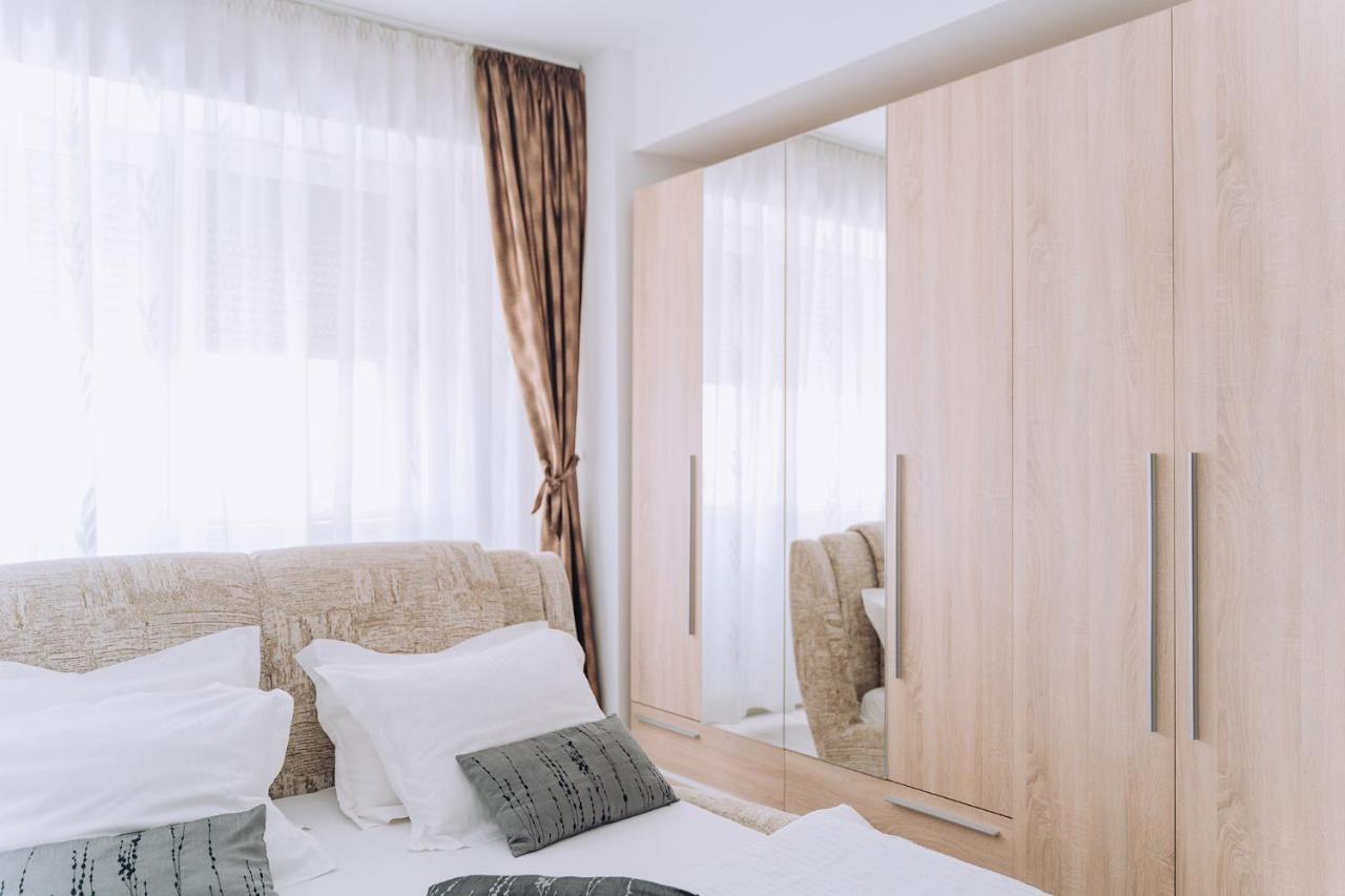 אורדאה Class Deluxe Apartments מראה חיצוני תמונה