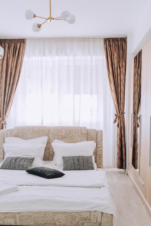 אורדאה Class Deluxe Apartments מראה חיצוני תמונה