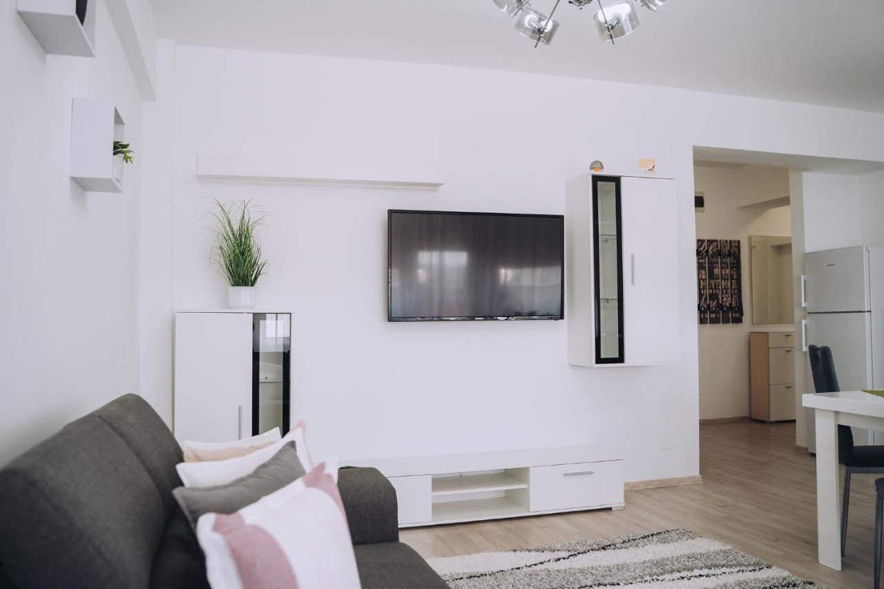 אורדאה Class Deluxe Apartments מראה חיצוני תמונה